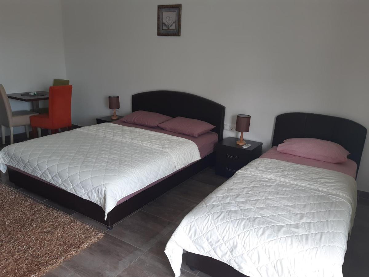 Zara Apartments Ulcinj Exteriör bild