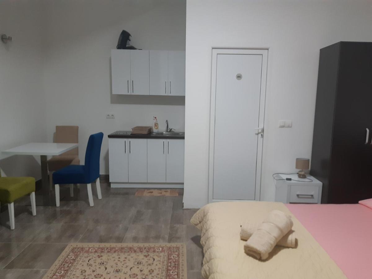 Zara Apartments Ulcinj Exteriör bild